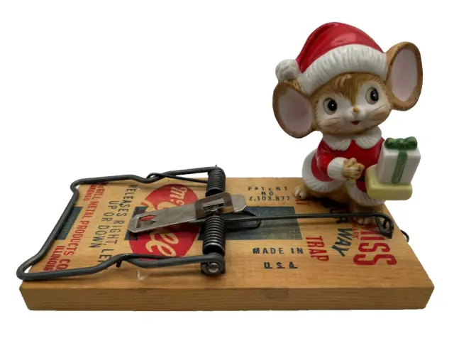 Vtg Homco Ceramic Santa Mouse Figurine On McGill Metal Products Co Mouse Trap