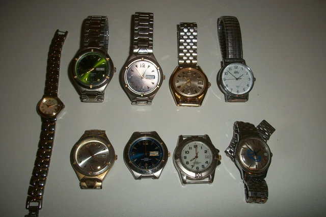 Lot of 9 Watches - Bulova -  Timex - Day Date