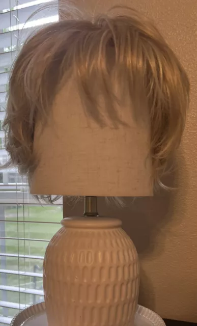 Noriko Aderans Wig SKY #1649 Color Creamy Blonde Feathered Bob 100% Modacrylic Noriko Aderans Wig SKY #1649 Color Creamy Blonde Feathered Bob 100% Modacrylic