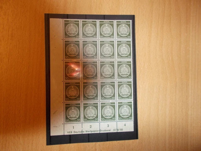 DDR Dienstmarken 20 Pf  Bogenteil   postfrisch