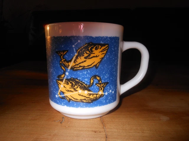 Mug Vintage Arcopal – Motif Théières Rétro – Multicolore – Occasion En Bon état