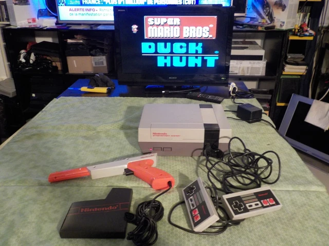 Nintendo NES Console Action Set en boite complete FRA Très Bon état +2 jeux 3