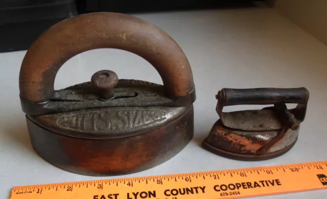 Antique Sad Iron Best on Earth Potts Size 3 Wood Handle, Minniature Toy Pleat