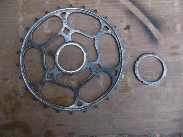 Couronne De Pédalier Vélo Course – Dents Sautées – Occasion