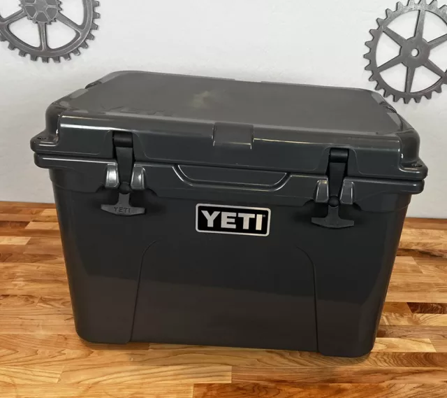 Yeti - Tundra 45 Cooler Charcoal