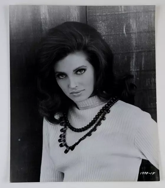 1968 Wendy Hall Actress Man In A Suitcase Essay In Evil Vintage TV Show Photo
