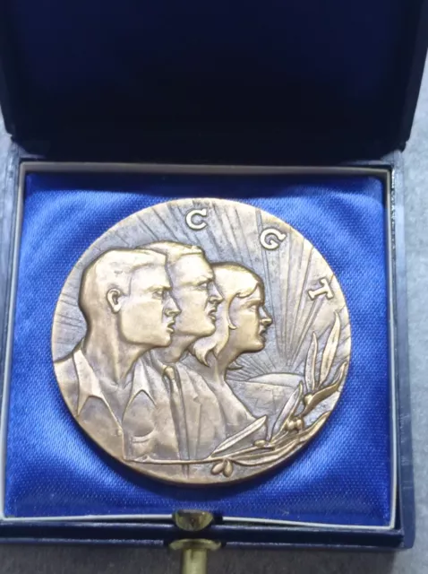 Medaille Cgt Avec Ecrin Ref00419J