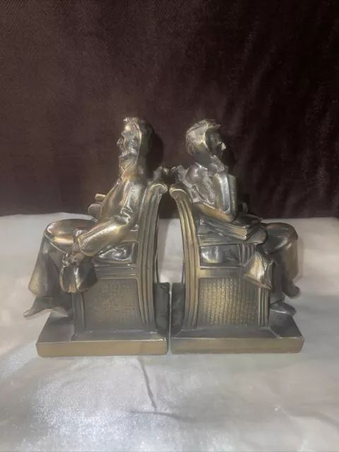 Pair of Vintage Abraham Lincoln Sitting Bookends  President Cast Metal 2