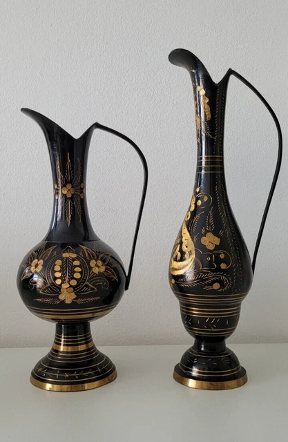 Edle Vase ,Kanne m. Henkel Metall schwarz goldfarbener Gravur Edle Vase ,Kanne m. Henkel Metall schwarz goldfarbener Gravur