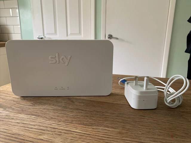 Sky Q Wireless Wifi Booster, Model SE210 Fully Working Newest Version Broadband