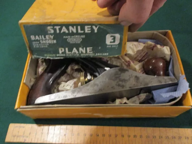 VINTAGE Stanley BAILEY No 3 BENCH PLANE. Body Needs Polishing. Made In England