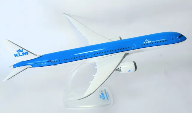 Boeing 787-10 KLM Royal Dutch Airlines PPC Snap Fit Sammler Modell 1:200