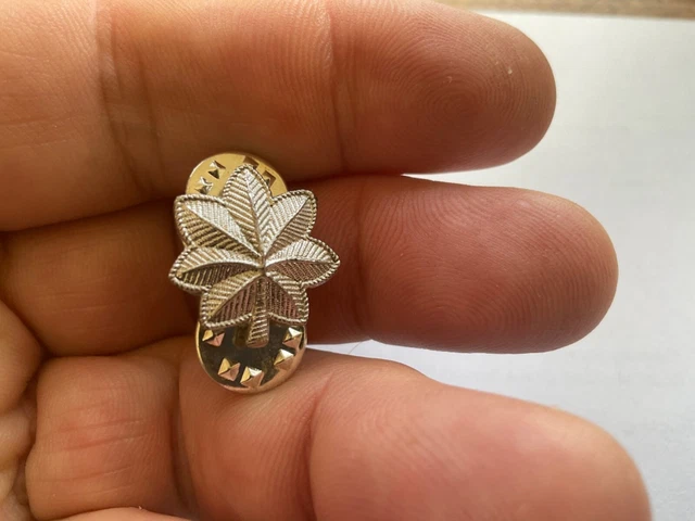US ARMY LIEUTENANT Colonel Leaf badge Pin Insignia USA American ...