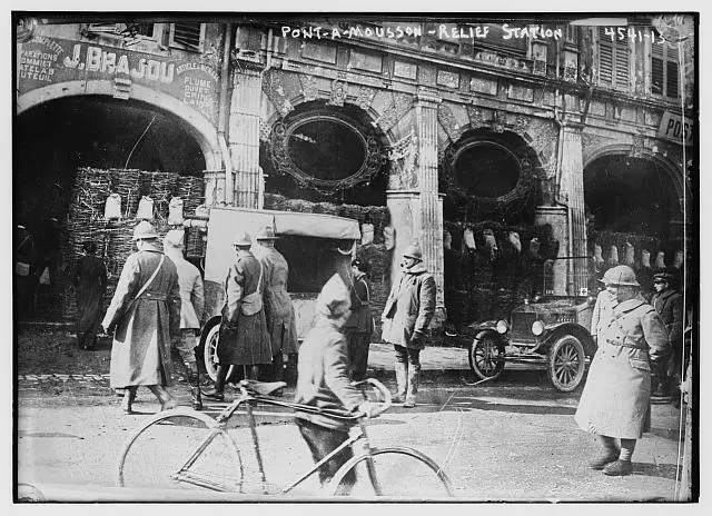 Pont-à-Mousson,Relief Station,Meurthe-et-Moselle,France,military men,bicycle