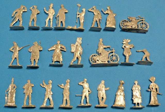 Plats d'étain - Zinnfiguren : Autriche - 25 soldats du premier empire