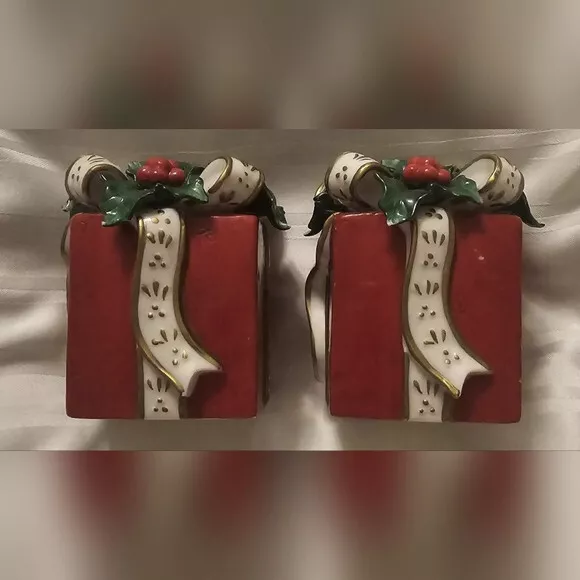 Avon Gift Box Taper Candle Holders Set of 2 Christmas Decor Presents 2001 Gifts