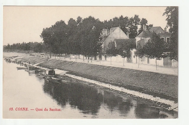 COSNE SUR LOIRE - Nievre - CPA 58 - Quai du Sanitas