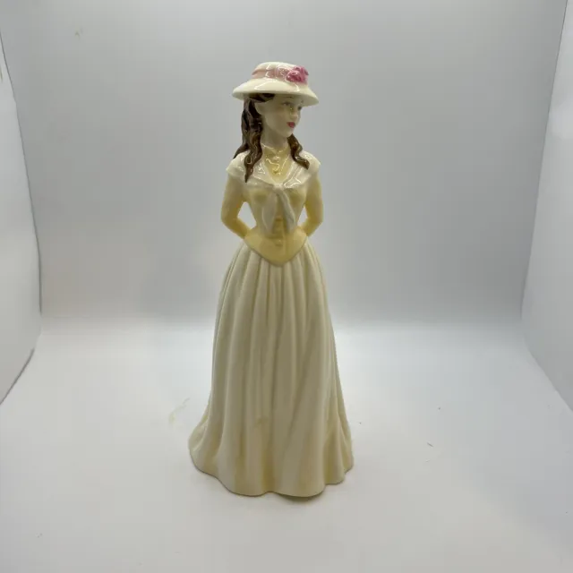 Royal Doulton Classics Ladies Figure Summer Stroll HN4406 Made in England 2001