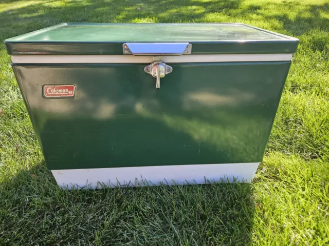 1982 Coleman Metal Cooler Green Camping Ice Chest 22 x 16 x 13 VINTAGE