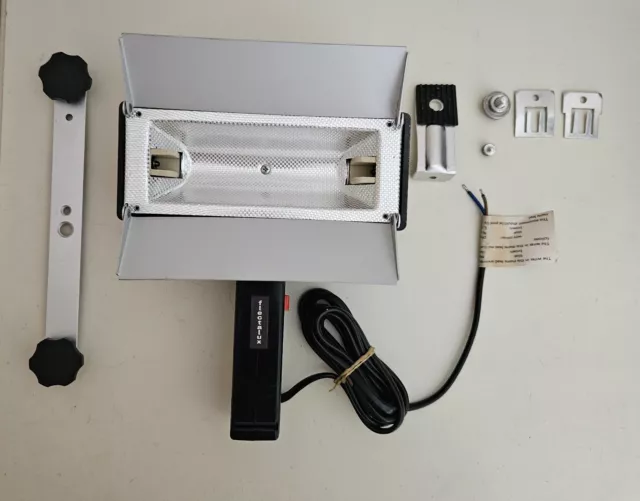 Luz de película vintage Flectalux 1000 MLA para lámparas halógenas caja original necesita enchufe
