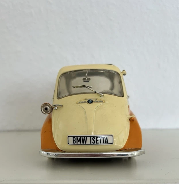 BMW Isetta 250 1/18 Revell - Club De Foot FC Hansa Rostock - Excellent état