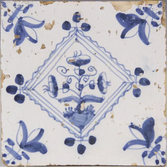 Nice Dutch Delft Blue tile, flowers in blue diamond, 18th. century.