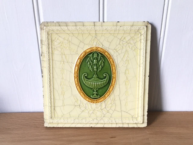 Single 15cm Antique Minton Hollins Tile - Vintage decorative salvage