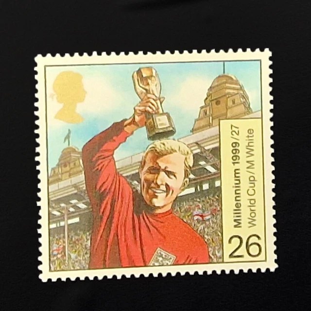 BOBBY MOORE ENGLAND Football World cup winners 1966 stamp(issue 1999