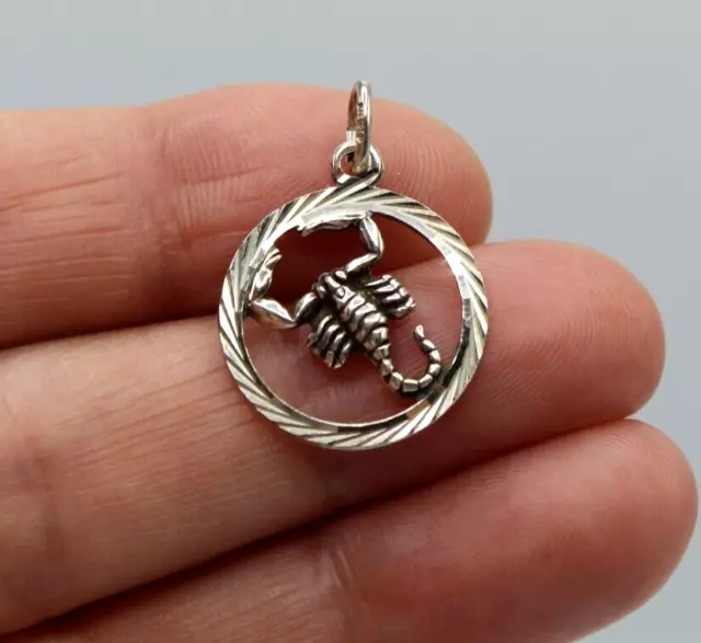 Pendentif Signe Astrologique / Signe du Zodiaque SCORPION Argent Massif 835 (T2)