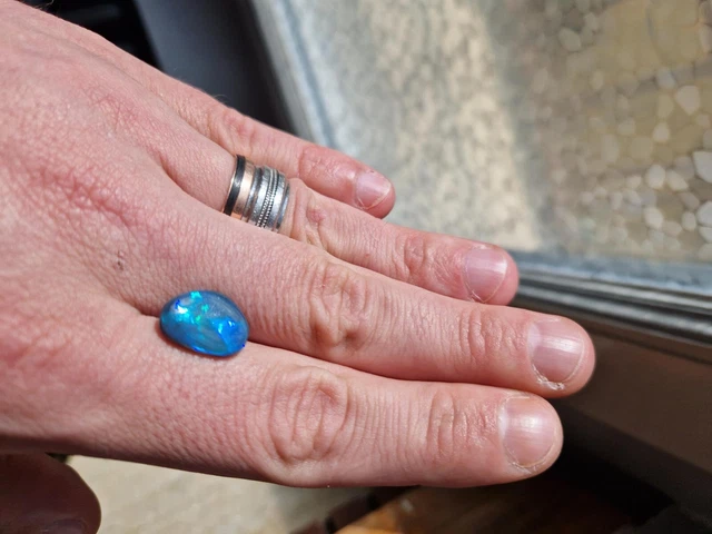 opale noire australie Lightning Ridge 2,84 carats OPN 0028