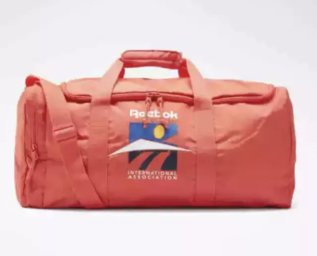 REEBOK RADIANT RED Classics Graphic IA Grip Bag B3703 53.64