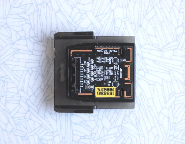Bouton Power / Capteur IR Pour Téléviseur LG - Référence EBR79942802 - Occasion Fonctionnel