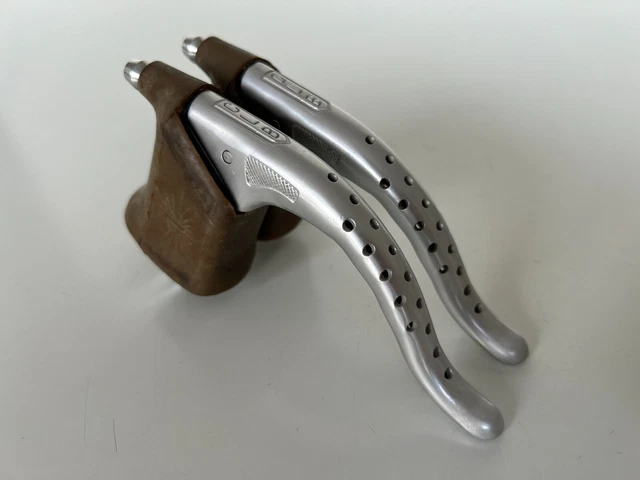Levier de frein gauche CLB petite boule Peugeot 102 neuf ancien stock Levier de frein gauche CLB petite boule Peugeot 102 neuf ancien stock
