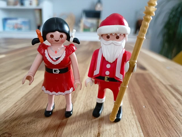 Lot Figurines Playmobil – Père Noël, Mère Noël Et Fifi Brindacier – Occasion
