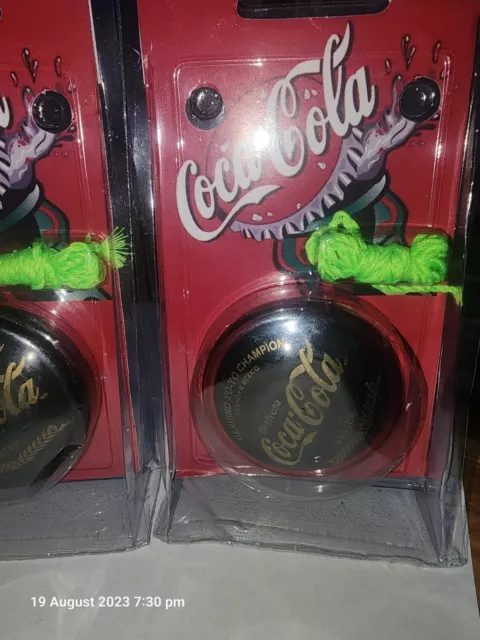 Black Genuine Coca Cola   Russell Coke YOYO With Coloured Rims" Rare"