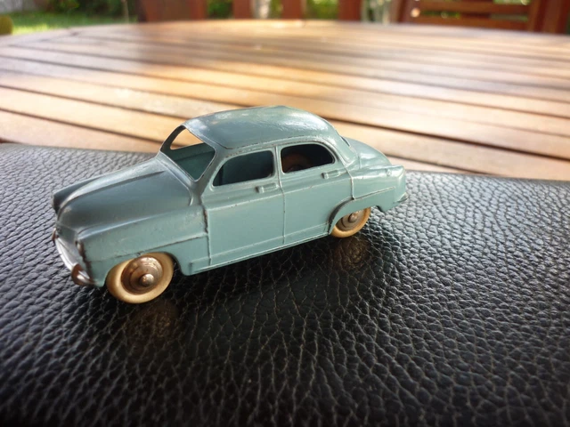 Dinky Toys France Simca Aronde Elyése taxi
