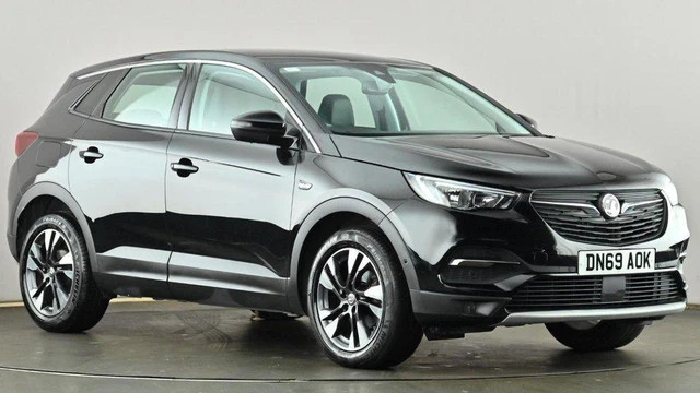 2019 Vauxhall Grandland X 1.5 Turbo D Sport Nav 5dr Hatchback diesel Manual