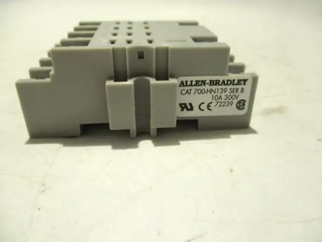 New Allen-Bradley 700-Hn139 Ser.b Relay Base Socket 10A 300V 14-Blade 2