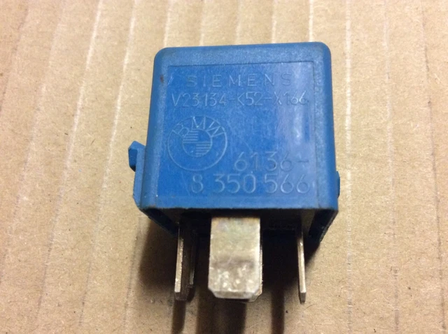 Relè Multiuso Originale BMW 4 Pin (Nero) 61 36 6 901 469 | Compatibile Con E39, E46, E60, E90, X5 E Mini