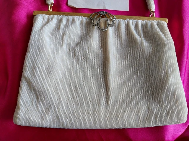 Joli petit sac tout perlé. Fair main Made in FRANCE avec élégant fermoir strassé 3