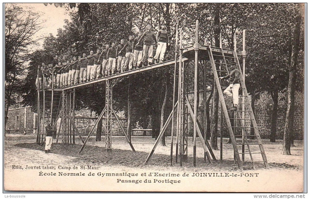 94 JOINVILLE LE PONT - ecole de gymnastique et d'escrime