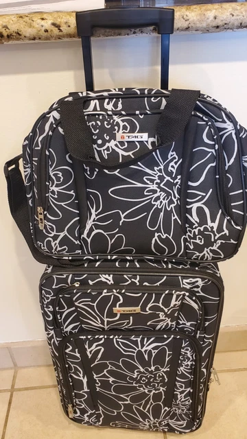Tag Luggage 3 Pieces Carry On, Duffle Bag, & Tote Bag 3