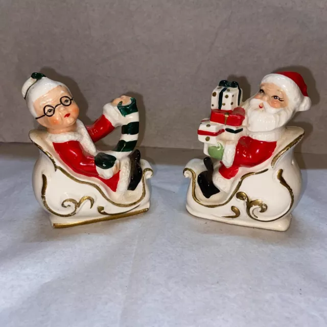 VTG MCM LEFTON Santa Mrs Claus on Sleighs w/ Gifts Christmas Salt Pepper Shakers