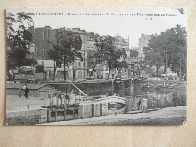 Cpa Charenton (94) Quai Des Carrieres. L'ecluse Et Les Peniches Sur Le Canal