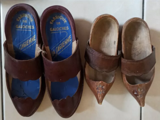 2 anciennes paire de galoche dont une jamais portée avec étiquette La Sagienne