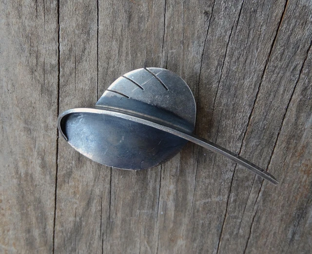 Broche Fantaisie Signée Henry, En Résine Et Verre - Occasion