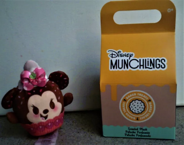 Minnie  Mouse Disney Munchlings Scented Plush  Sprinkle Cup Cake