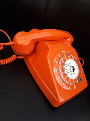 Ancien Téléphone Orange Vintage S63 Socotel à Cadran Ptt 