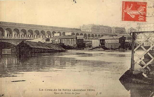 PARIS Inondations 1910 Sauvetage d'un enfant Quai des Tournelles TBE