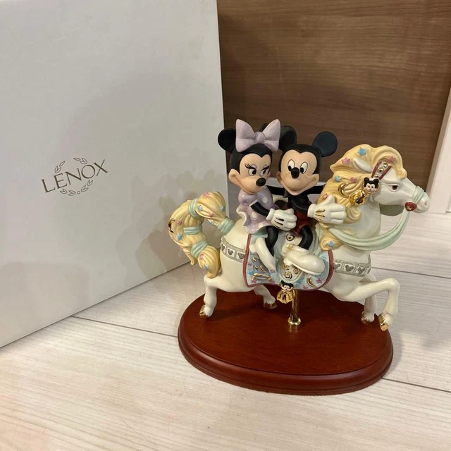 LENOX　Mickey's Carousel Romance Lenox DISNEY Mickeys Carousel Romance NEW WITH COA